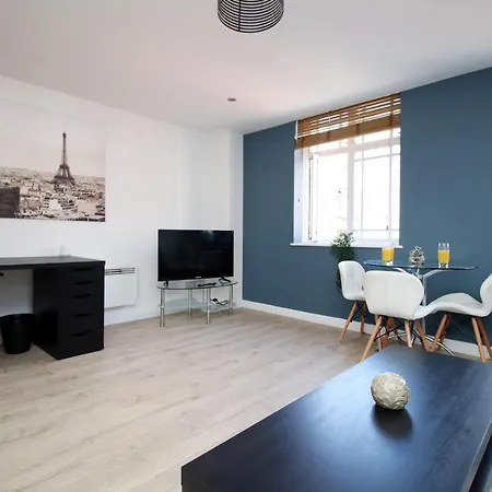 Old 13 By Mgroupsa Apartment