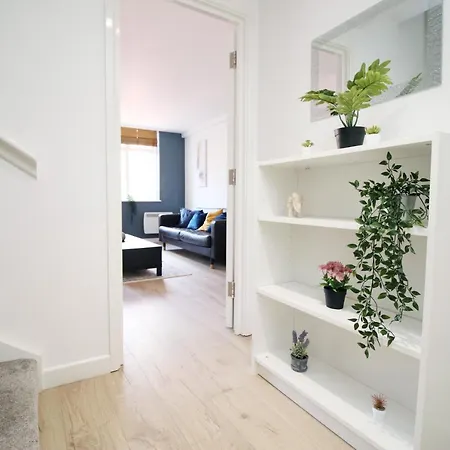 Apartment Old 13 By Mgroupsa *
