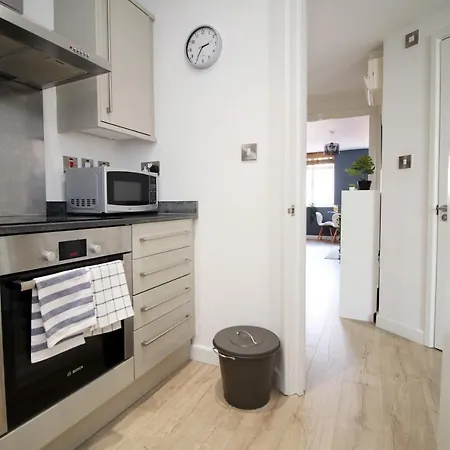 Old 13 By Mgroupsa Apartment Bristol