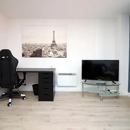 Old 13 By Mgroupsa Apartment Bristol