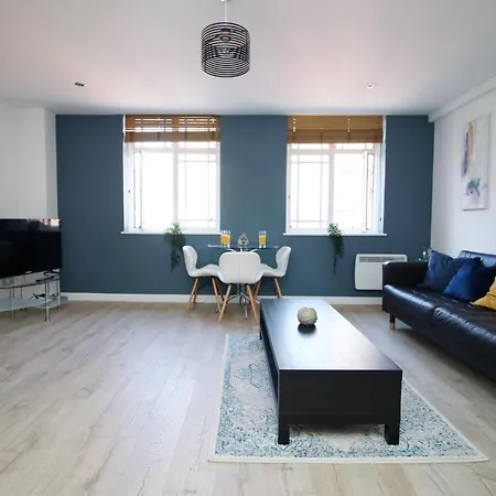 Apartment Old 13 By Mgroupsa
